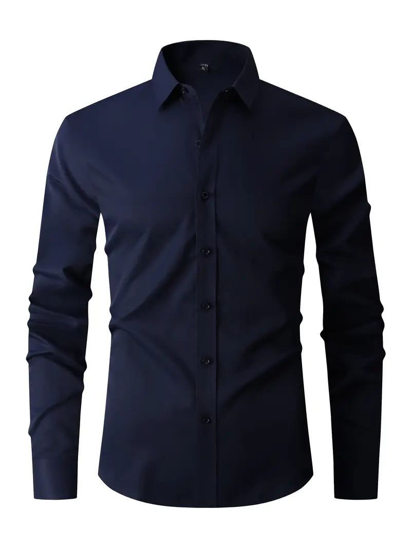 Camicia uomo elegante blu scuro a maniche lunghe, colletto classico, bottoni frontali. Ideale per abbigliamento formale e casual.