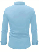 Camicia azzurra a maniche lunghe, vista posteriore, colletto classico, tessuto leggero, ideale per abbigliamento formale e casual.